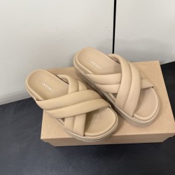 Inuikii Slippers Collection
Women 35-40
