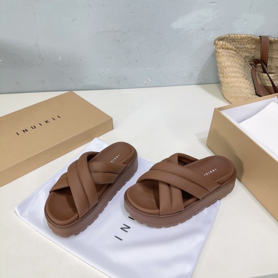 Inuikii Slippers Collection
Women 35-40
