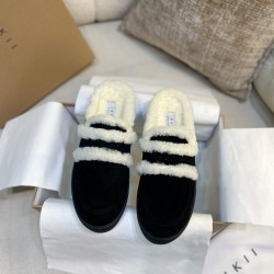 Inuikii Slippers Collection
Women 35-40
