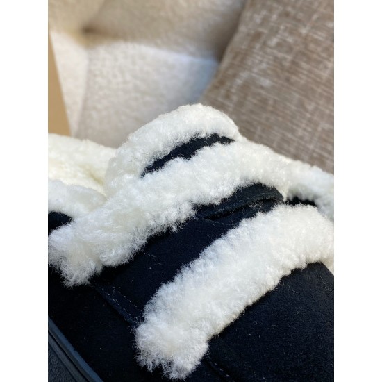 Inuikii Slippers Collection
Women 35-40
