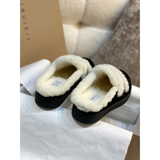 Inuikii Slippers Collection
Women 35-40
