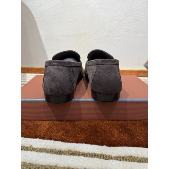 LP Loafers Top Quality
Women 35-41
Men 39-45