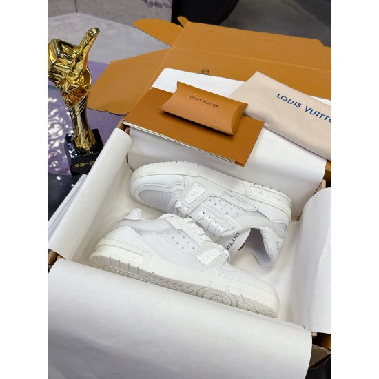 LV Casual Shoes Top Quality
Women 35-41
Men 39-45