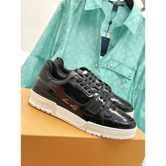 LV Casual Shoes Top Quality
Women 35-41
Men 39-45