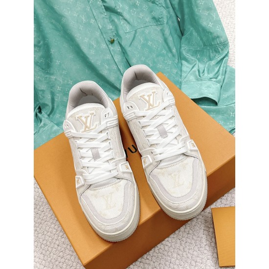 LV Casual Shoes Top Quality
Women 35-41
Men 39-45