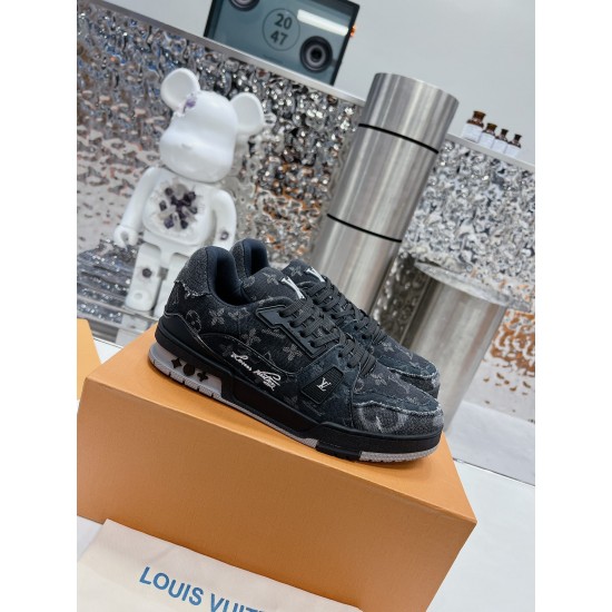 LV Casual Shoes Top Quality
Women 35-41
Men 39-45
