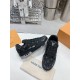 LV Casual Shoes Top Quality
Women 35-41
Men 39-45