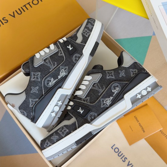 LV Casual Shoes Top Quality
Women 35-41
Men 39-45