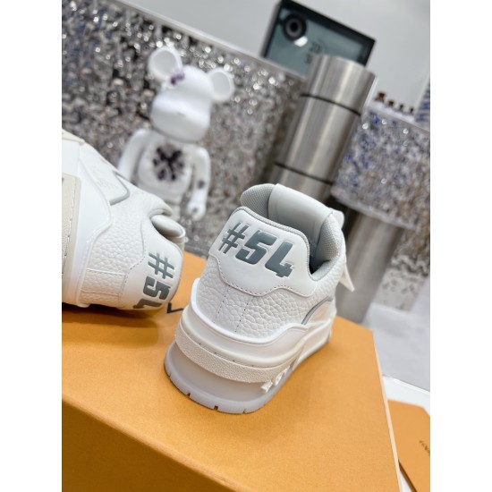 LV Casual Shoes Top Quality
Women 35-41
Men 39-45