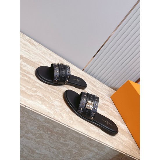 LV slippers