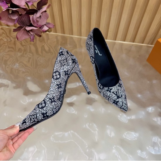 LV slippers