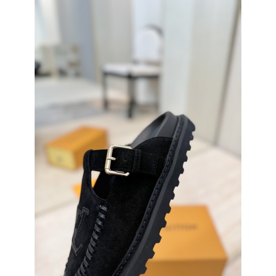 LV slippers