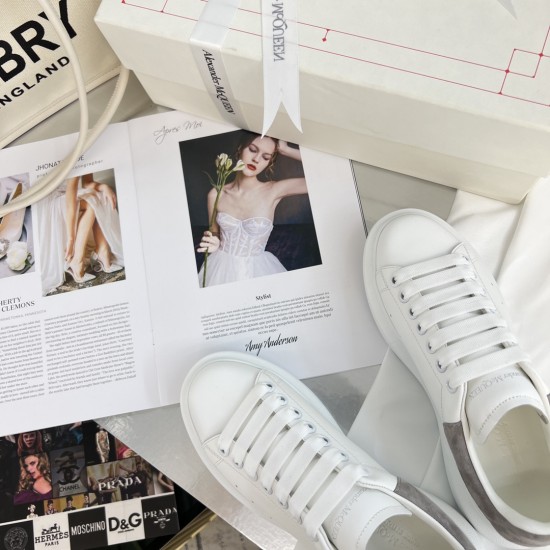 McQueen Casual Shoes Top Quality
Women 35-41
Men 39-45