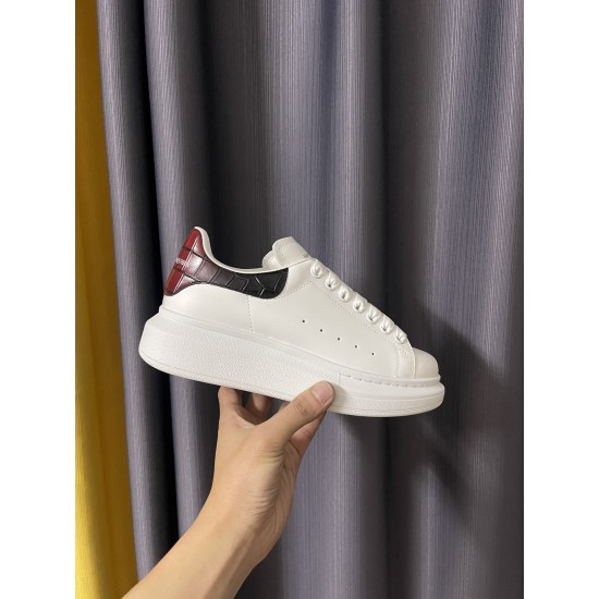 McQueen Casual Shoes Top Quality
Women 35-41
Men 39-45