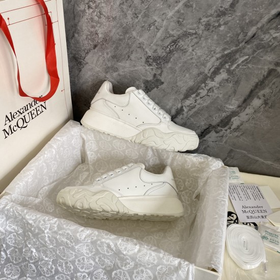 McQueen Casual Shoes Top Quality
Women 35-41
Men 39-45