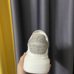 McQueen Casual Shoes Top Quality
Women 35-41
Men 39-45