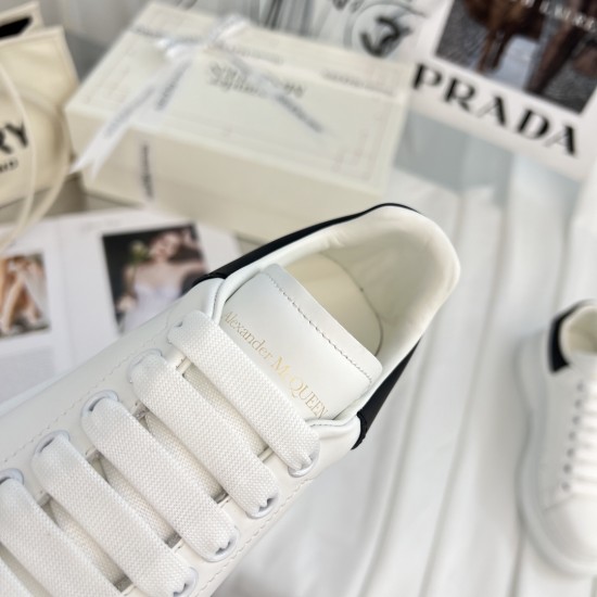 McQueen Casual Shoes Top Quality
Women 35-41
Men 39-45