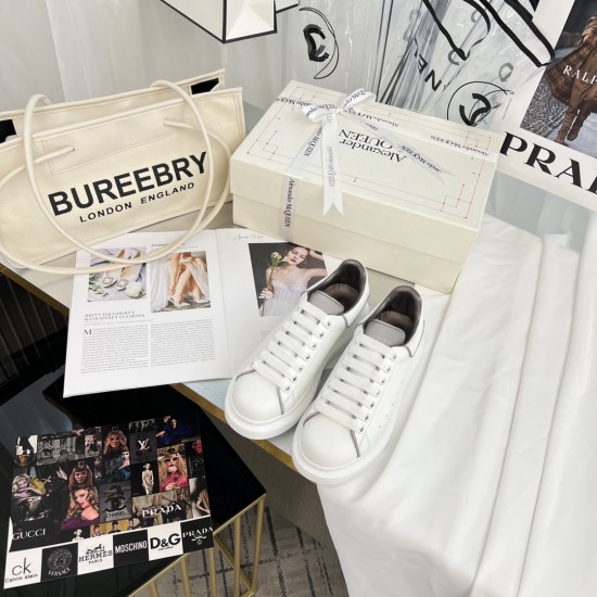 McQueen Casual Shoes Top Quality
Women 35-41
Men 39-45