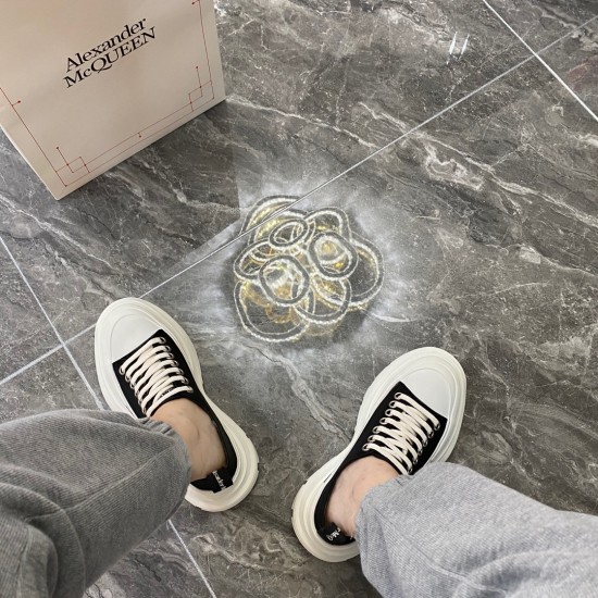 McQueen Casual Shoes Top Quality
Women 35-41
Men 39-45