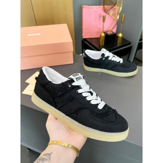 MiuMiu Shoes Top Quality
Women 35-41
Men 39-45