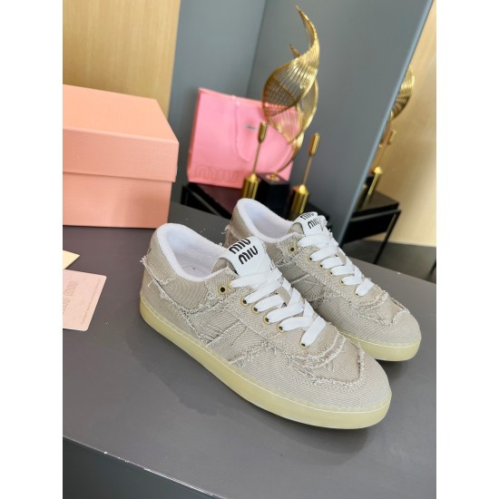 MiuMiu Shoes Top Quality
Women 35-41
Men 39-45