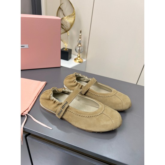 MiuMiu Shoes Top Quality
Women 35-41
Men 39-45