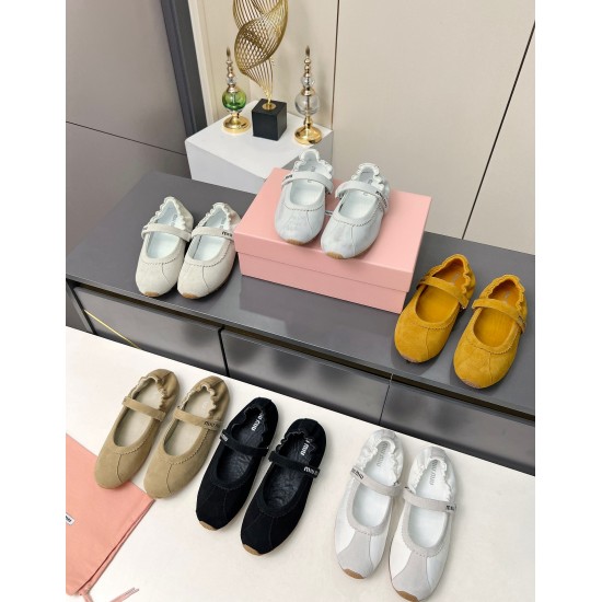 MiuMiu Shoes Top Quality
Women 35-41
Men 39-45
