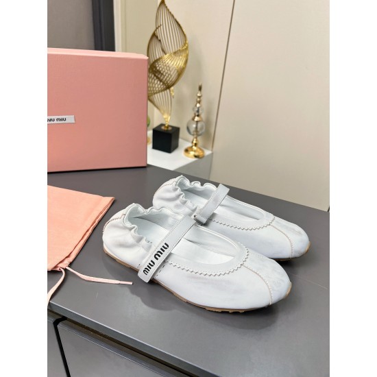 MiuMiu Shoes Top Quality
Women 35-41
Men 39-45