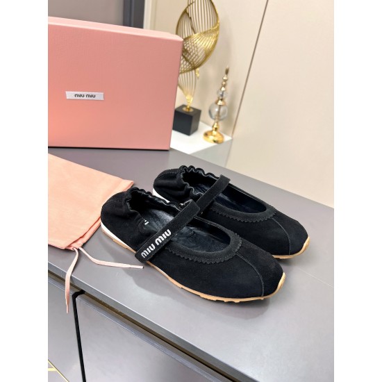 MiuMiu Shoes Top Quality
Women 35-41
Men 39-45