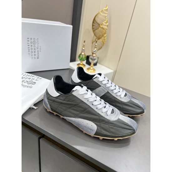 MiuMiu Shoes Top Quality
Women 35-41
Men 39-45