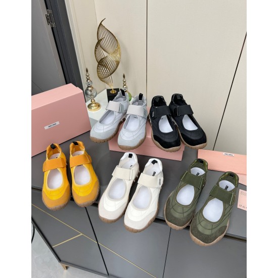 MiuMiu Shoes Top Quality
Women 35-41
Men 39-45