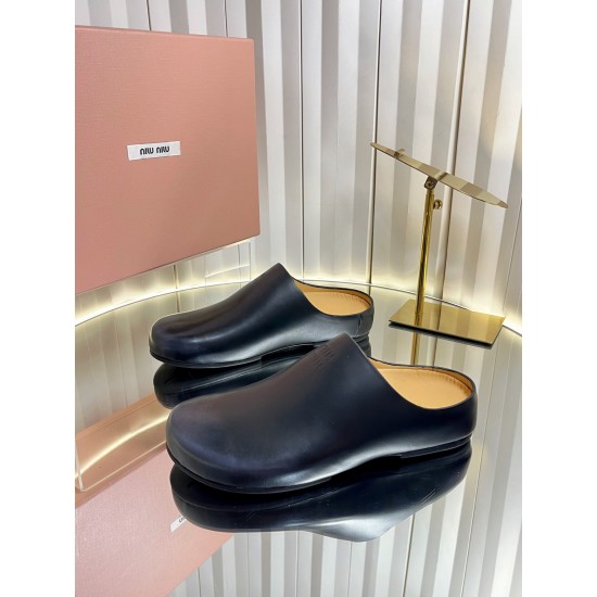 MiuMiu Slippers