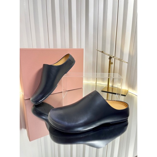 MiuMiu Slippers