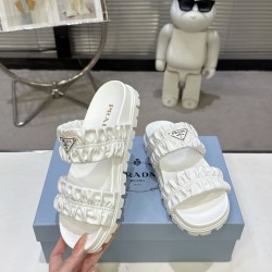 Prada Fashion Shoes High Quality
Women 35-41