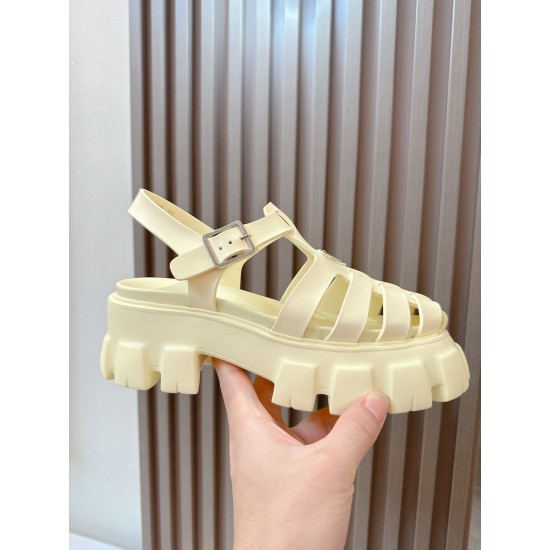 Prada Fashion Shoes High Quality
Women 35-41