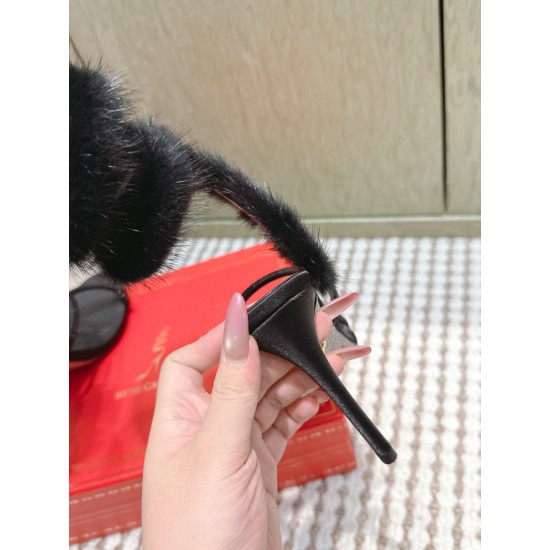 Rᴇɴᴇ Cᴀᴏᴠɪʟʟᴀ Heels Best Quality
Women 35-41