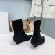 Toteme Shoes Collection
Women 35-40