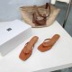 Toteme Shoes Collection
Women 35-40