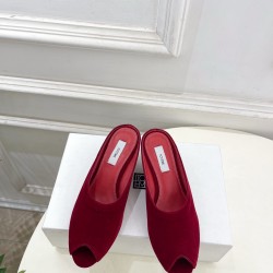 Toteme Shoes Collection
Women 35-40
