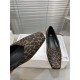 Toteme Shoes Collection
Women 35-40