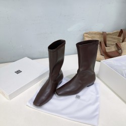 Toteme Shoes Collection
Women 35-40