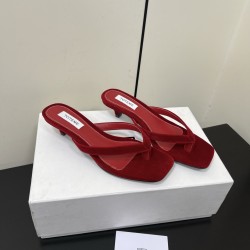 Toteme Shoes Collection
Women 35-40