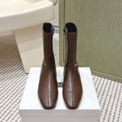 Toteme Shoes Collection
Women 35-40