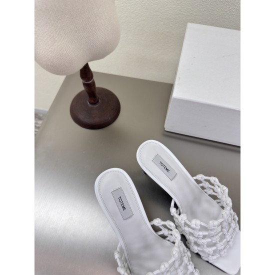 Toteme Shoes Collection
Women 35-40