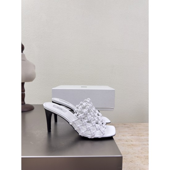 Toteme Shoes Collection
Women 35-40
