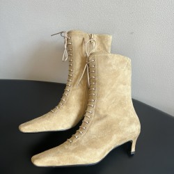 Toteme Shoes Collection
Women 35-40