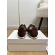 Toteme Shoes Collection
Women 35-40