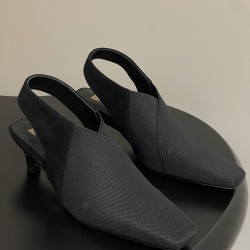 Toteme Shoes Collection
Women 35-40