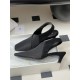 Toteme Shoes Collection
Women 35-40