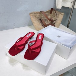 Toteme Shoes Collection
Women 35-40
